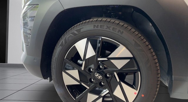 HYUNDAI KONA 1.6 GDi HEV Vertex DCT