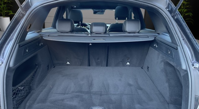 MERCEDES-BENZ GLC 200 AMG Line 4Matic 9G-Tronic