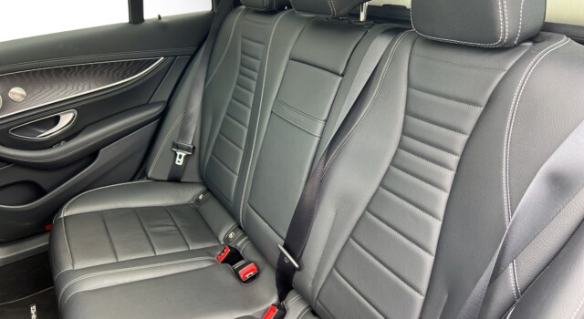 MERCEDES-BENZ E 400 d T 4Matic AMG Line 9G-Tronic