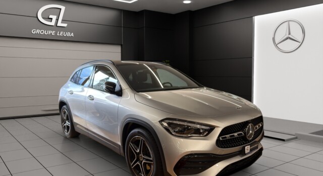 MERCEDES-BENZ GLA 200 AMG Line 7G-DCT