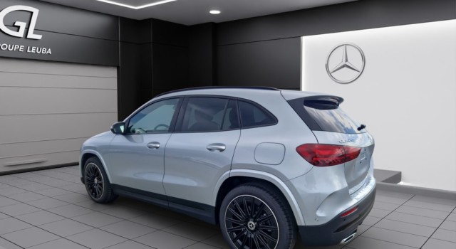 MERCEDES-BENZ GLA 250 4Matic 8G-DCT Swiss Star