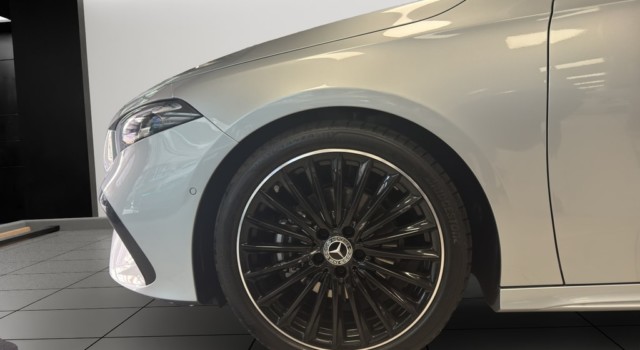 MERCEDES-BENZ A 200 Night Star 7G-DCT