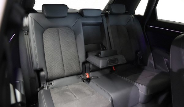 AUDI Q3 45 TFSI S line quattro