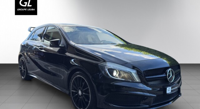 MERCEDES-BENZ A 180 AMG Line