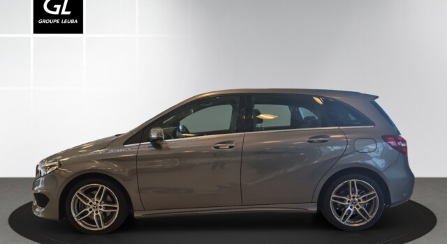 MERCEDES-BENZ B 220 AMG Line 4Matic