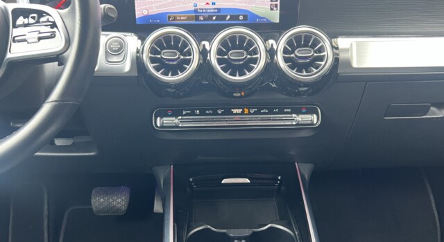 MERCEDES-BENZ GLB 200 4Matic Progressive 8G-Tronic