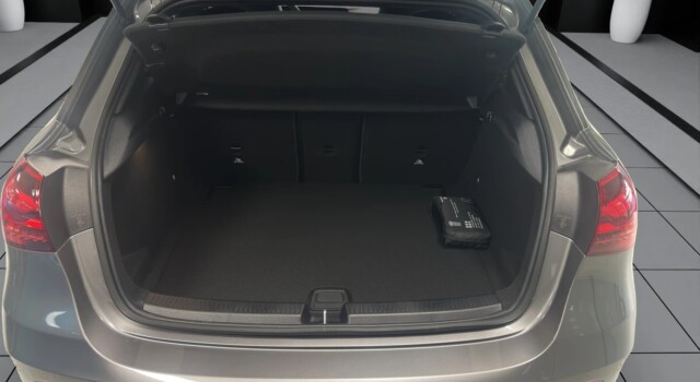 MERCEDES-BENZ A 220 4Matic 8G-DCT