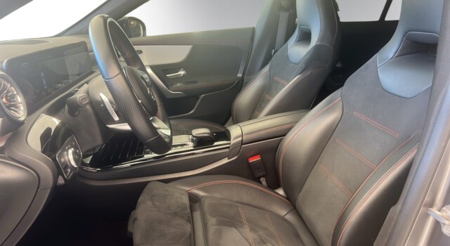 MERCEDES-BENZ CLA 250 4Matic AMG Line 7G-DCT