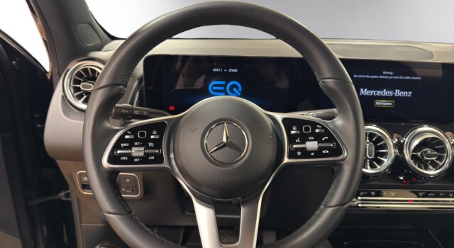 MERCEDES-BENZ EQB 300 4Matic