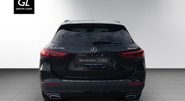 MERCEDES-BENZ GLA 250 Progressive4Matic