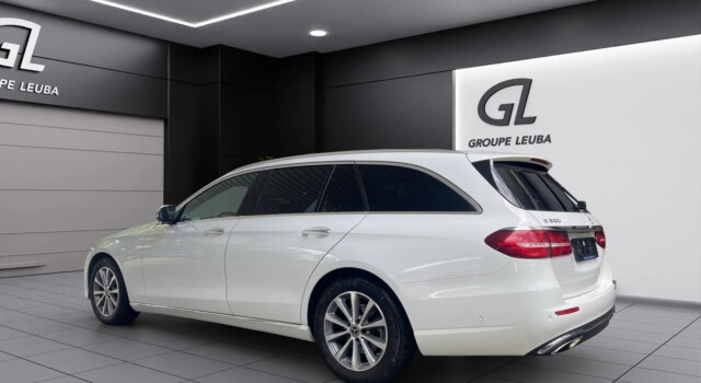MERCEDES-BENZ E 200 Avantgarde 4 Matic 9G-Tronic