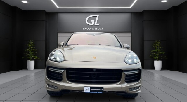 PORSCHE CAYENNE GTS