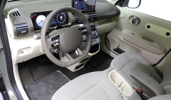 HYUNDAI INSTER 49kWh Amplia