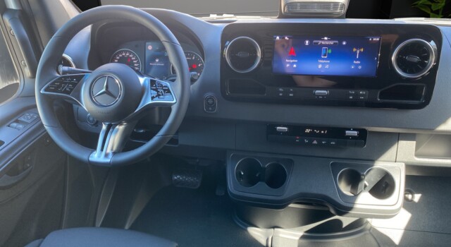 MERCEDES-BENZ Sprinter 315 CDI Standard 9G-TRONIC FWD