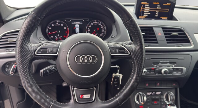 AUDI Q3 2.0 TFSI quattro