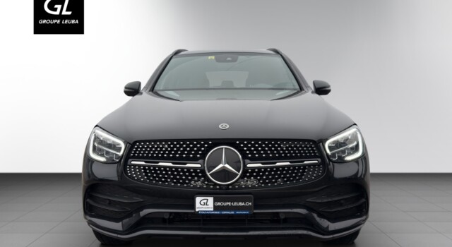 MERCEDES-BENZ GLC 300 e AMG Line 4Matic