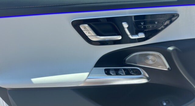 MERCEDES-BENZ E 400 e 4Matic 9G-Tronic