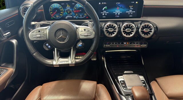 MERCEDES-BENZ A 35 AMG 4Matic