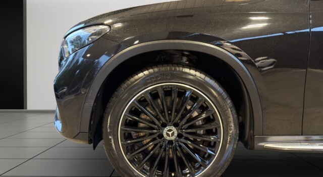 MERCEDES-BENZ GLC 220 d 4M 9G-Tronic