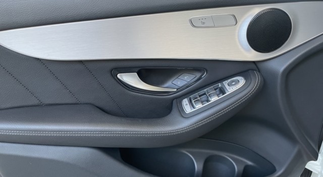 MERCEDES-BENZ GLC 220 d AMG Line 4Matic