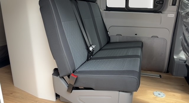 FORD TOURNEO CUSTOM Tourneo Bus 320 L1H1 NUGGET Titanium Automat