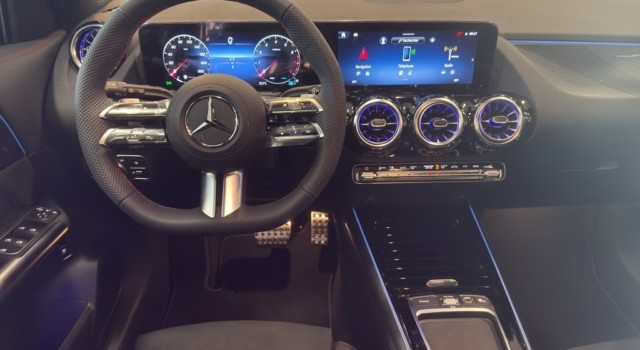 MERCEDES-BENZ GLA 220 4Matic 8G-DCT