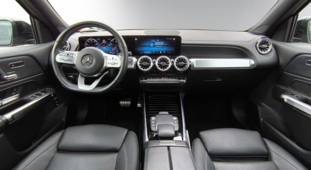 MERCEDES-BENZ GLB 250 AMG Line 4 MATIC
