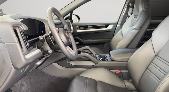 PORSCHE CAYENNE Tiptronic
