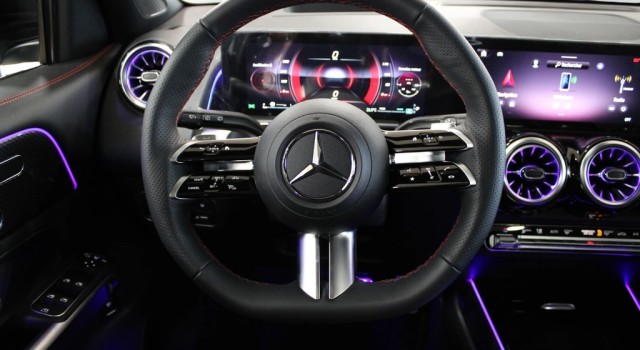 MERCEDES-BENZ GLB 250 4Matic 8G-Tronic