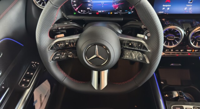 MERCEDES-BENZ GLA 220 4Matic 8G-DCT