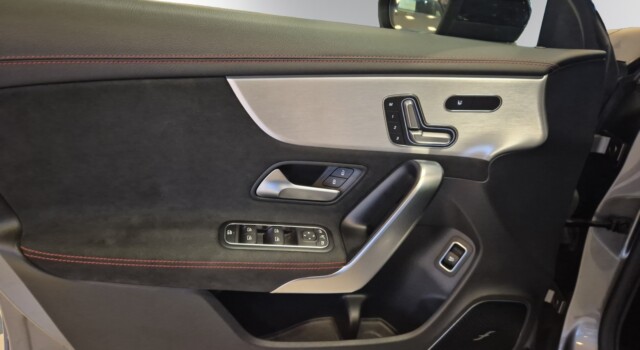 MERCEDES-BENZ CLA 250 CLA Shooting Brake 250 4Matic 7G-DCT AMG Line