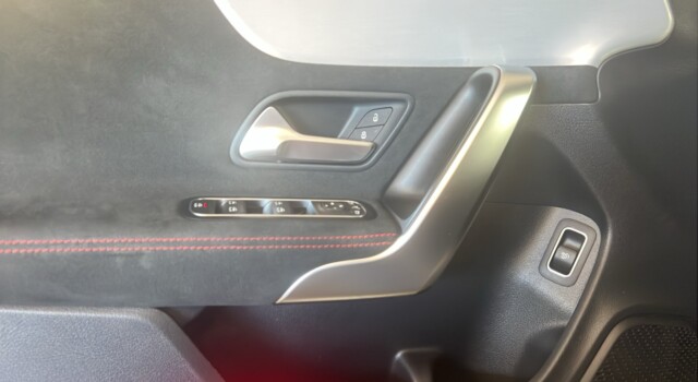 MERCEDES-BENZ CLA 250 4Matic AMG Line 7G-DCT