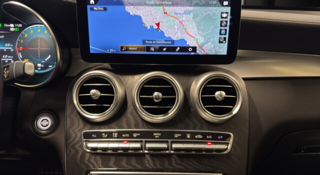 MERCEDES-BENZ GLC 300 e AMG Line Plus 4Matic 9G-Tronic