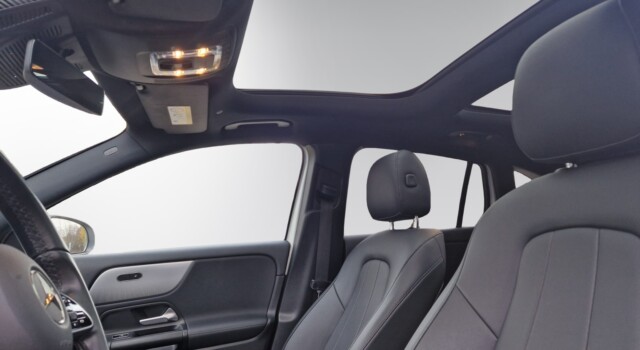 MERCEDES-BENZ GLA 250 e Style 8G-DCT