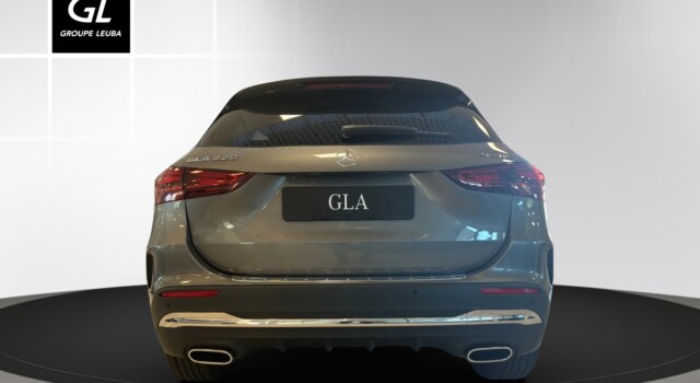 MERCEDES-BENZ GLA 220 4Matic 8G-DCT