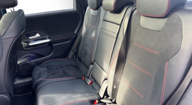 MERCEDES-BENZ B 250 e AMG Line