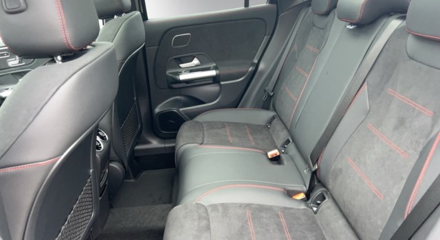 MERCEDES-BENZ GLA 220 4Matic 8G-DCT