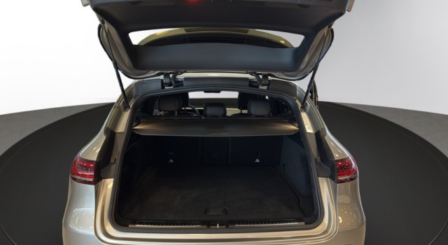 MERCEDES-BENZ EQC 400 AMG Line 4Matic