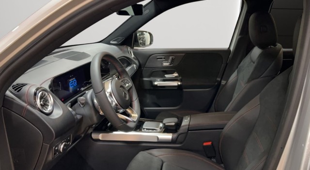 MERCEDES-BENZ EQB 350 AMG Line 4Matic