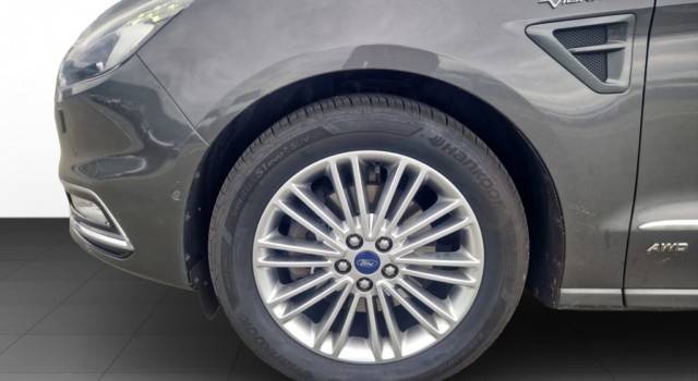 FORD S-MAX 2.0TDCi Vignale AWD