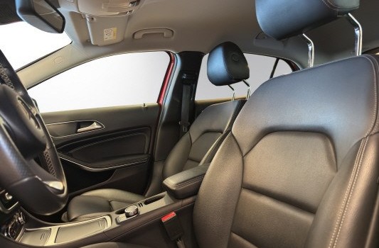 MERCEDES-BENZ GLA 200 Night Star