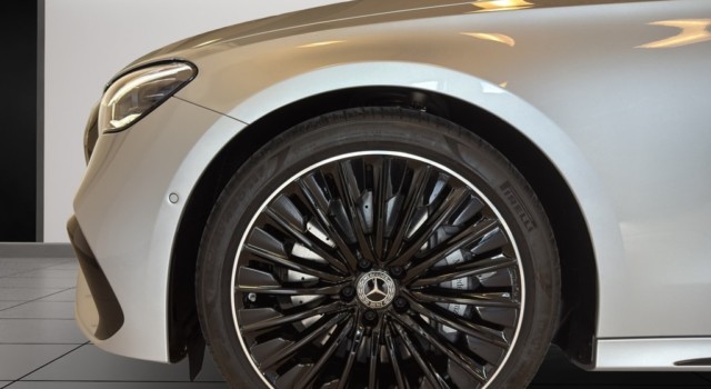 MERCEDES-BENZ E 220 d T 9G-Tronic