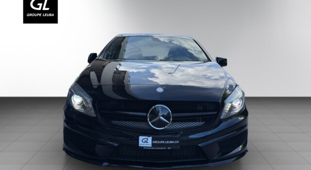 MERCEDES-BENZ A 180 AMG Line