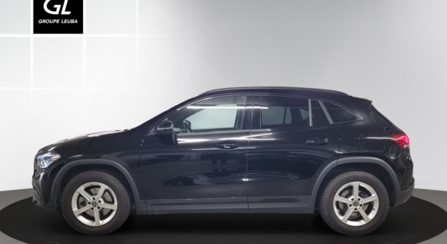 MERCEDES-BENZ GLA 200 Progressive 7G-DCT