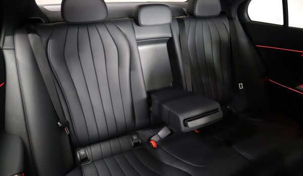 MERCEDES-BENZ E 200 9G-Tronic 4Matic