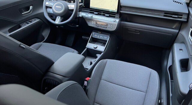 HYUNDAI KONA EV 48.4 kWh Amplia