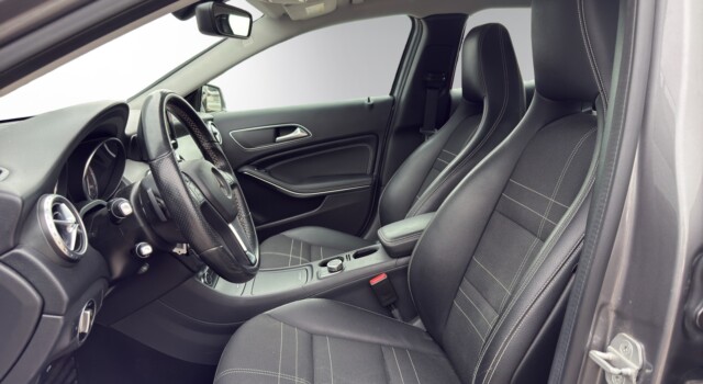 MERCEDES-BENZ GLA 250 Urban 4Matic 7G-DCT