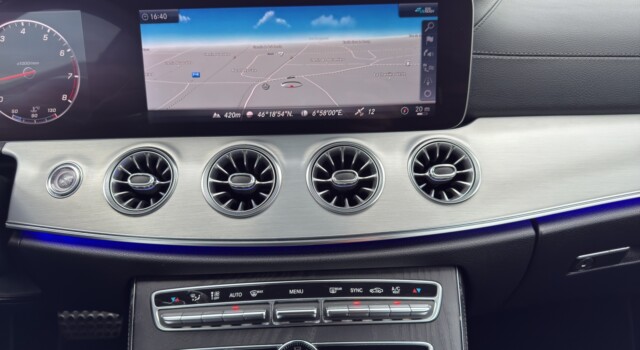 MERCEDES-BENZ E 200 Coupé AMG Line 4 Matic 9G-Tronic