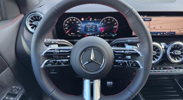 MERCEDES-BENZ GLA 220 4Matic 8G-DCT