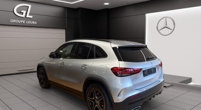 MERCEDES-BENZ GLA 200 AMG Line 7G-DCT
